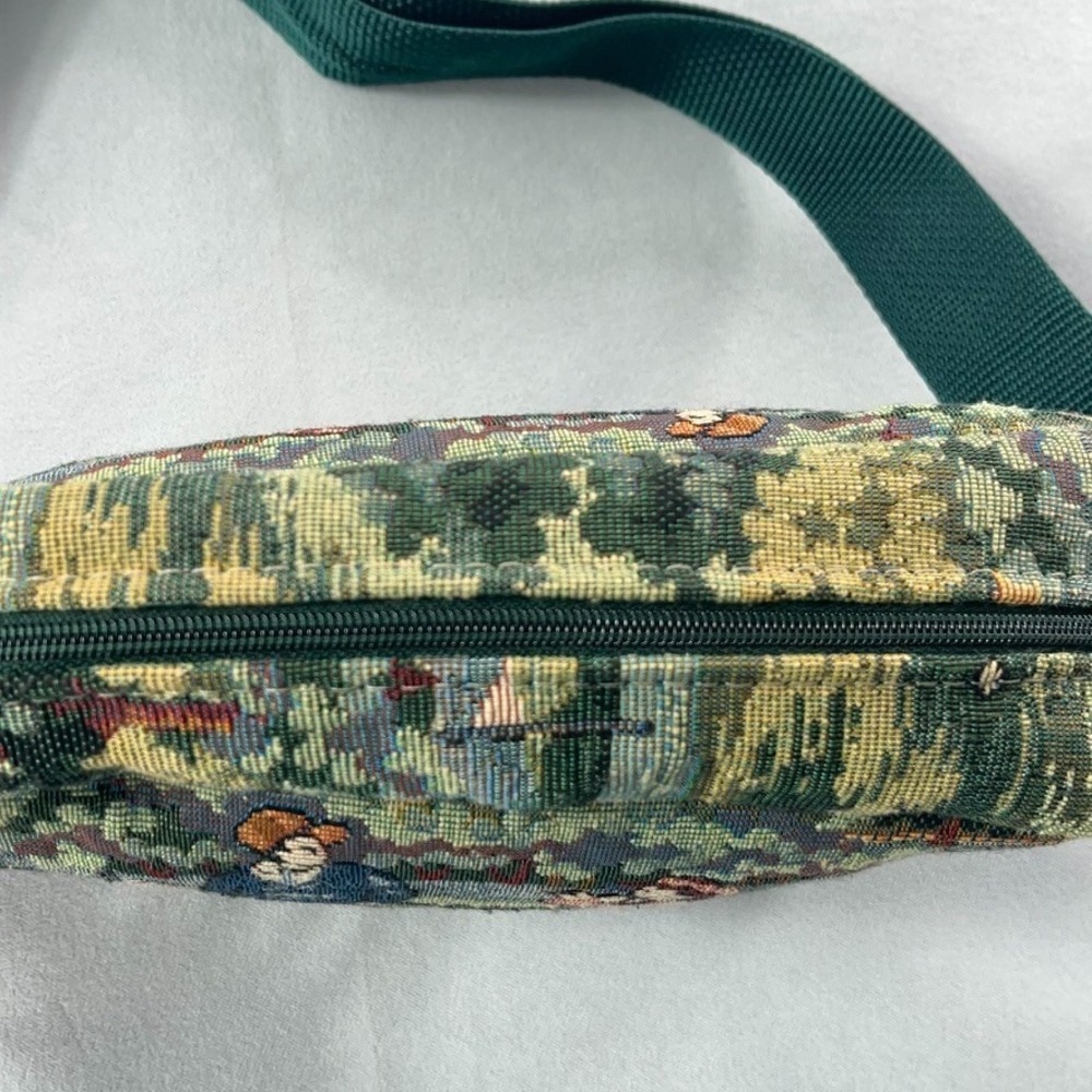 Holdings Fine Accessories Crossbody Bag Women's Green Tapestry Golf Scene - Picture 6 of 11